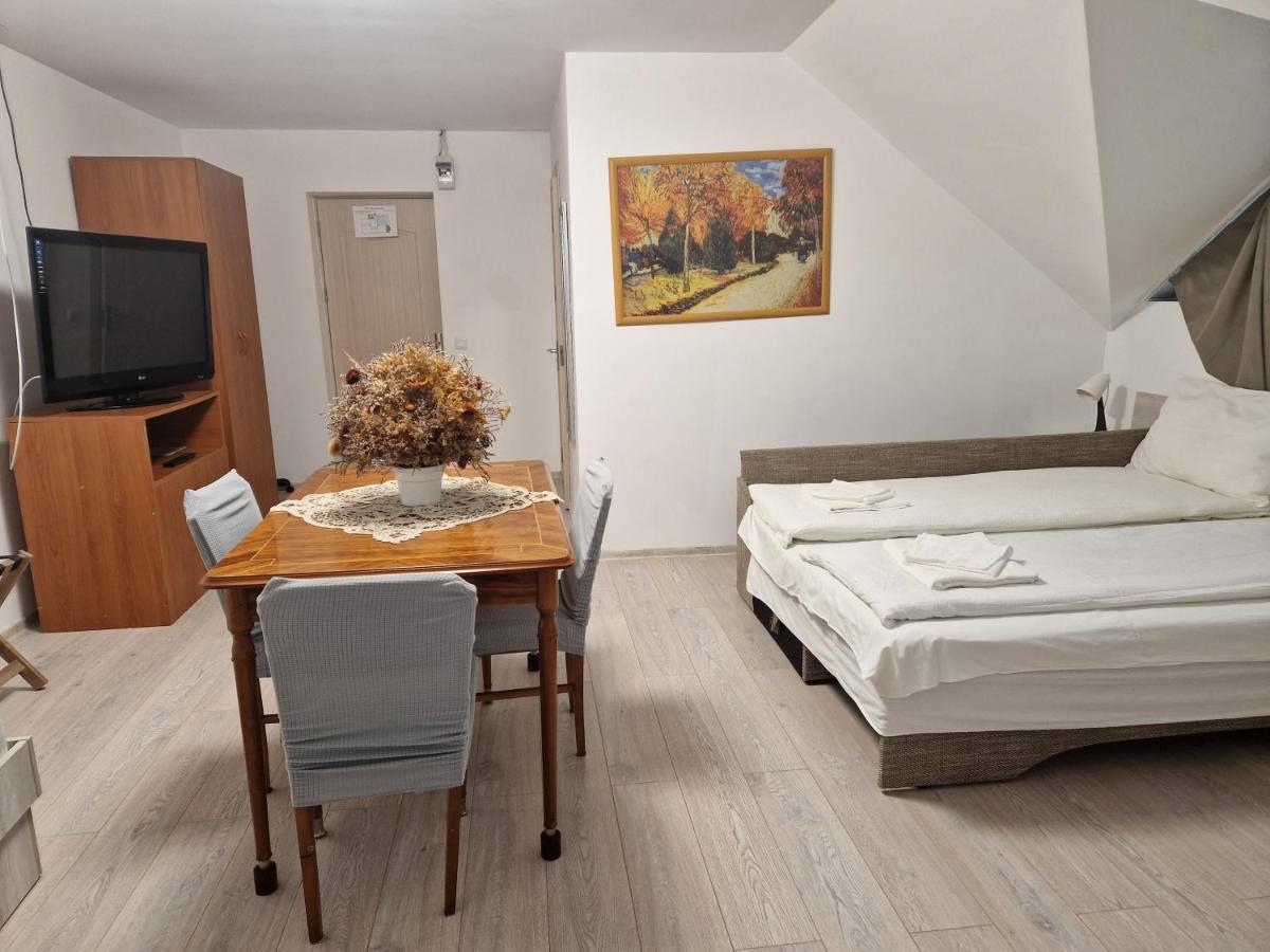 Hotel Sepsi Relax Sfântu-Gheorghe Zewnętrze zdjęcie
